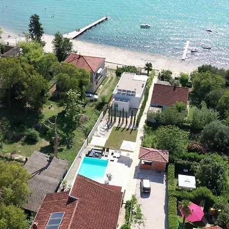 Lukas ベッド・アンド・ブレックファスト