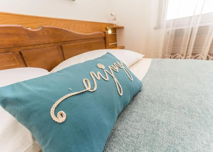 Lukas Couette-café Sukošan