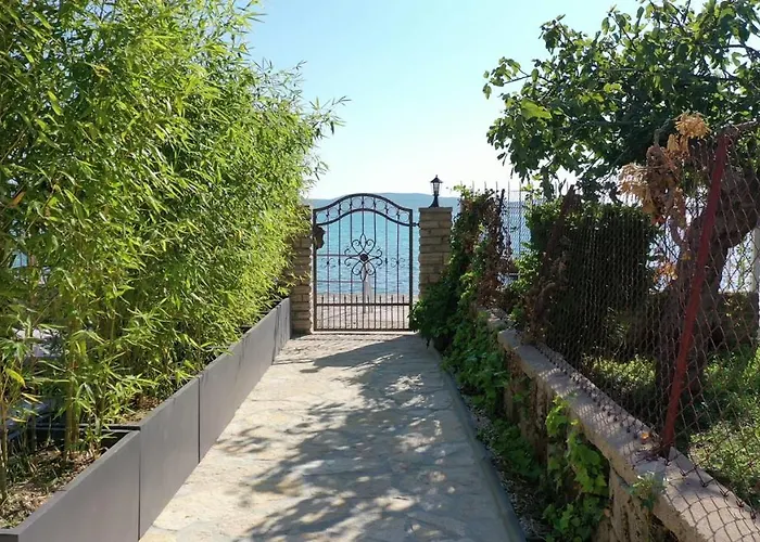 Bed & Breakfast Lukas 4*